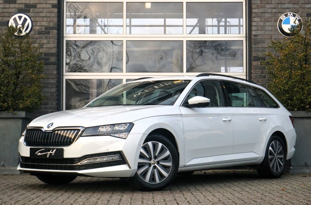 SKODA SUPERB COMBI 1.4 TSi IV PHEV CLIMA – VIRT. COCKP. – STUURVERW.