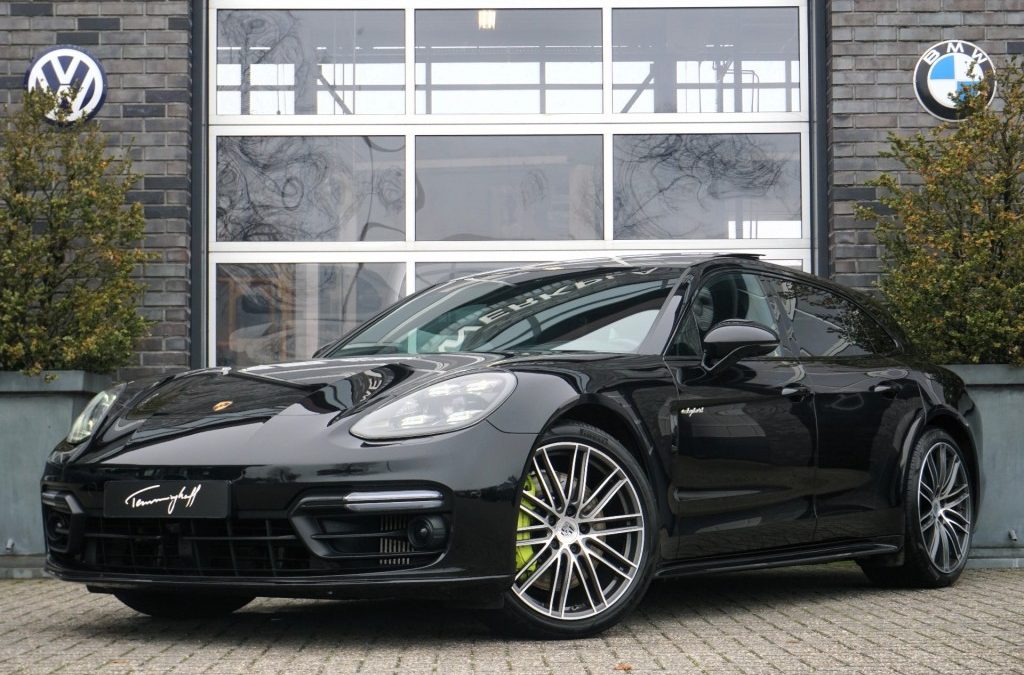 PORSCHE PANAMERA SPORT TURISMO Sport Turismo 2.9 4 E-HYBRID – PANO – BOSE – MASSAGE – HUD – 21