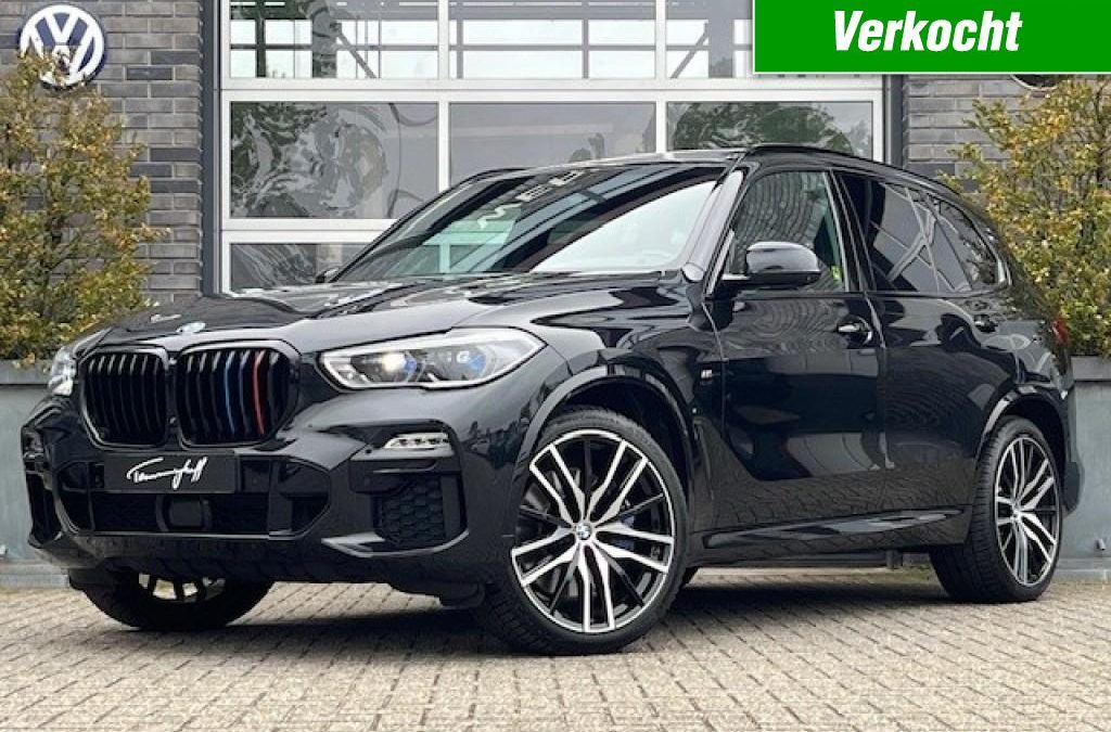 BMW X5 XDRIVE40D M-SPORT – PANO – LASER – TREKH. – 22 INCH