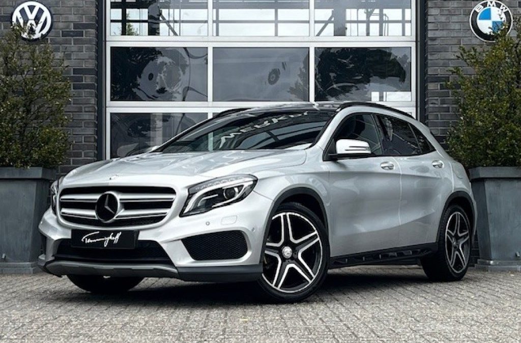 MERCEDES-BENZ GLA-KLASSE 200 AUT. AMG – LEDER – PANO – NAVI – ORG. NL