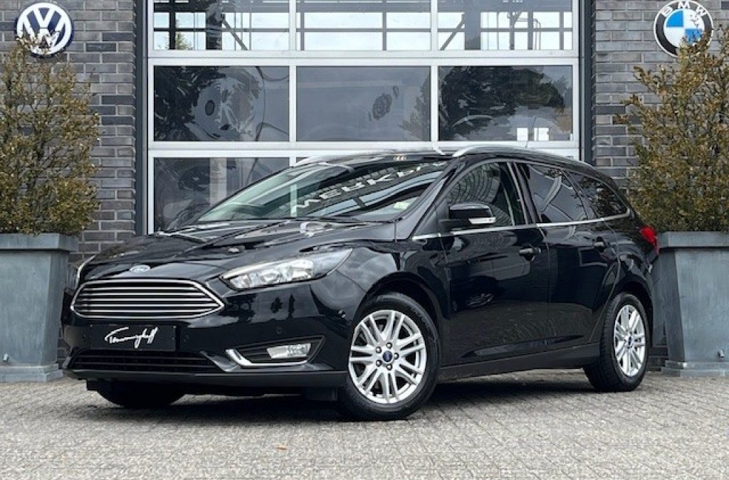 FORD FOCUS 1.5 150PK TITANIUM WAGON – NAVI – TREKH.