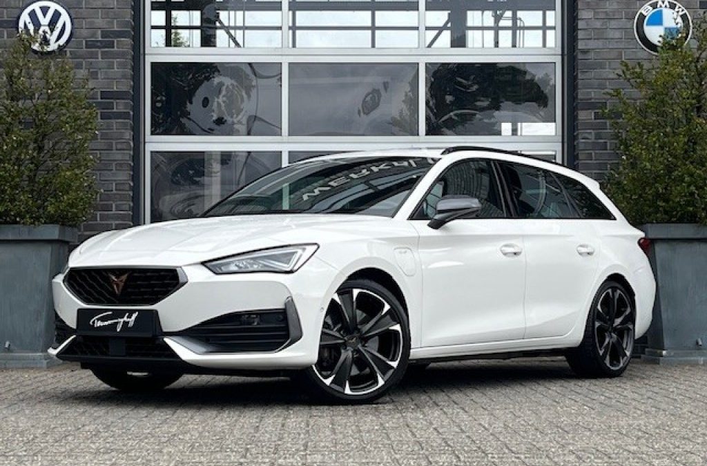 CUPRA LEON SPORTSTOURER 1.4 E-HYBRID VZ 245PK – PANO – CAMERA – 19 INCH