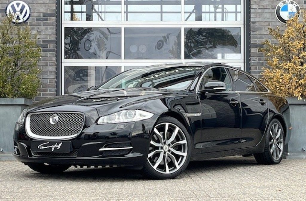 JAGUAR XJ 3.0 V6D DES. ED. SPORT – PANO – 20 INCH