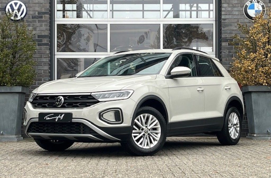 VOLKSWAGEN T-ROC 1.5 TSI AUT. LIFE VIRTU – NAVI – AFN. TREKH. – PDC