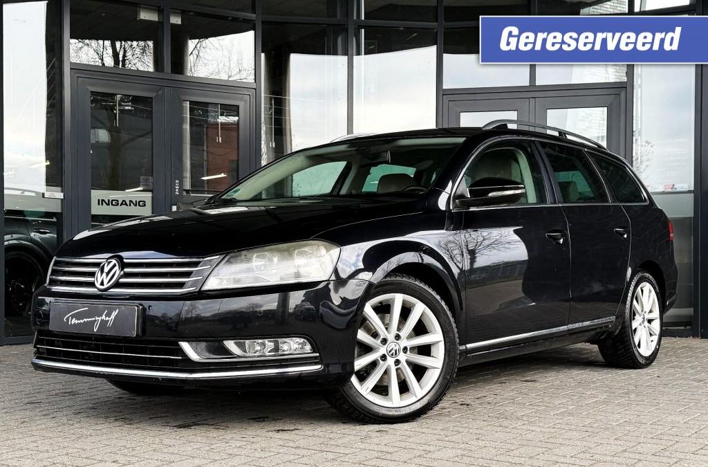 VOLKSWAGEN PASSAT VARIANT 2.0 TDI DSG AUT. HIGHLINE – LEDER – NAVI – TREKH.
