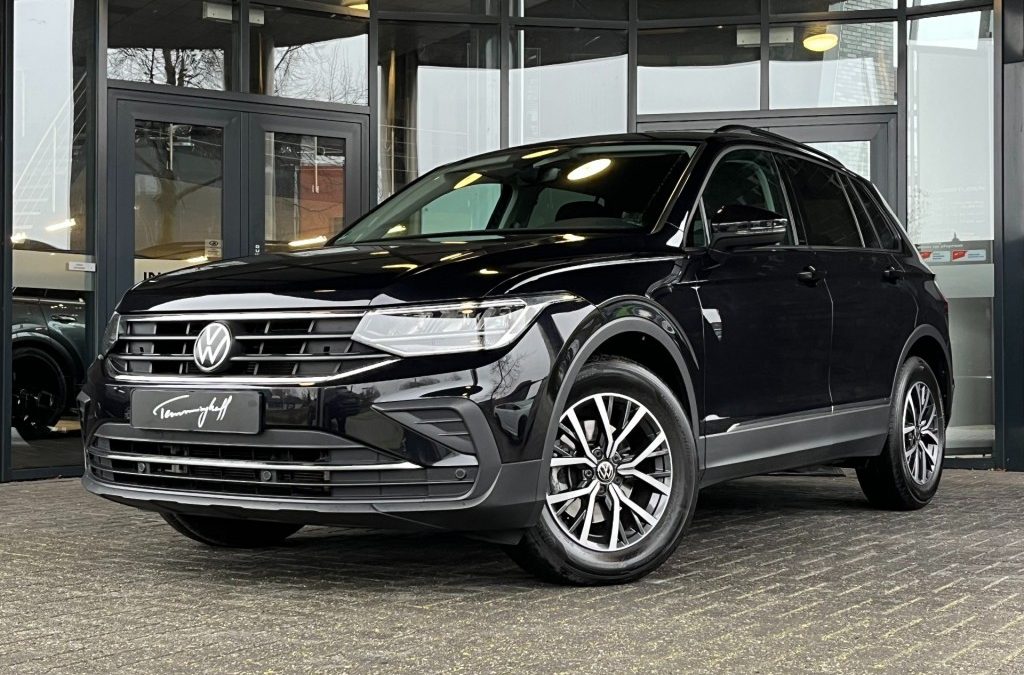 VOLKSWAGEN TIGUAN 1.5TSi ACT DSG AUT. – LIFE – NAVI – STOELV. – 17 INCH