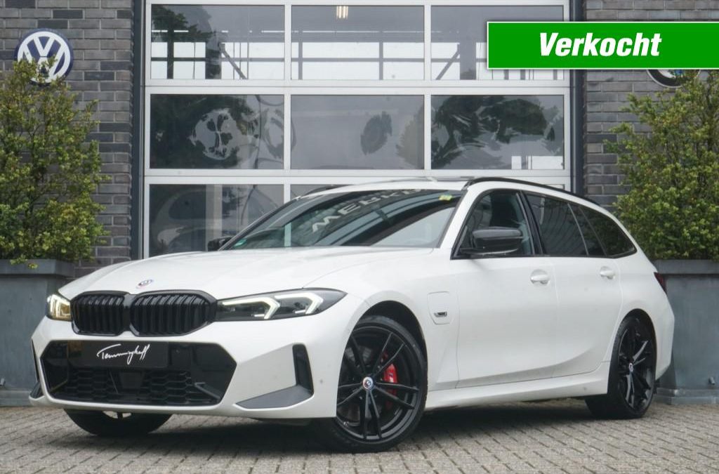 BMW 3-SERIE TOURING 330E XDRIVE LCi – M SPORT – LEDER – PANO – EL. TREKH.