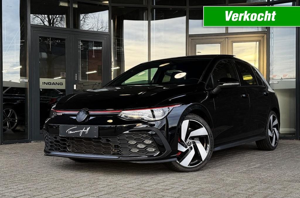 VOLKSWAGEN GOLF 2.0 TSI GTI – PANO – IQ LIGHT – HARMAN KARDON – 18 INCH