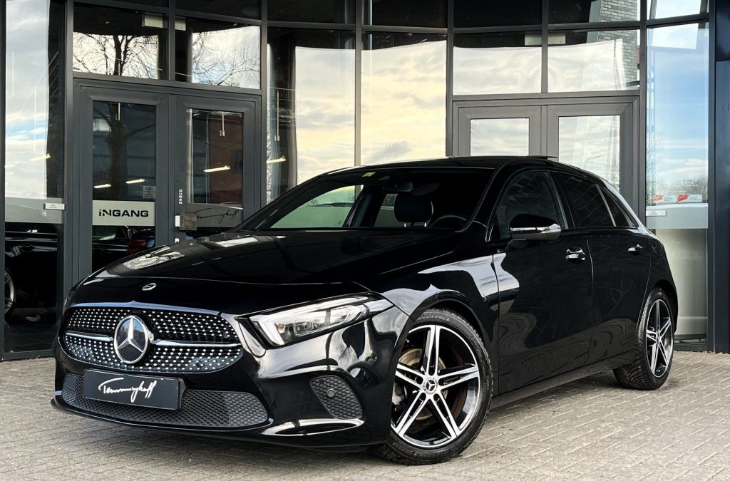 MERCEDES-BENZ A-KLASSE A180 AUT. – KEYLESS – PANO – WIDESCREEN – CAMERA – 18 INCH