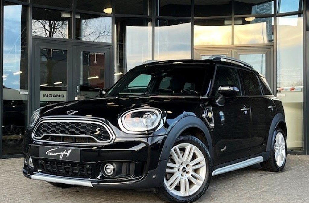 MINI COUNTRYMAN 2.0 COOPER S E ALL4 CHILI – LEDER – HEAD UP – 18 INCH