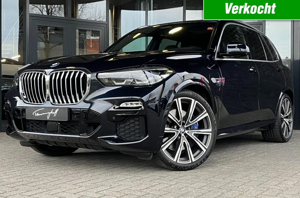BMW X5 XDRIVE45E M-SPORT – PANO – 22 INCH – ORG. NL.