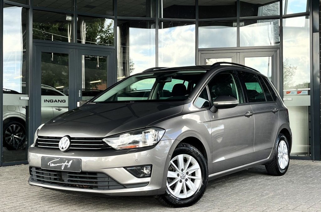 VOLKSWAGEN GOLF SPORTSVAN 1.6 TDI COMFORTLINE – NAVI – PDC – LM.