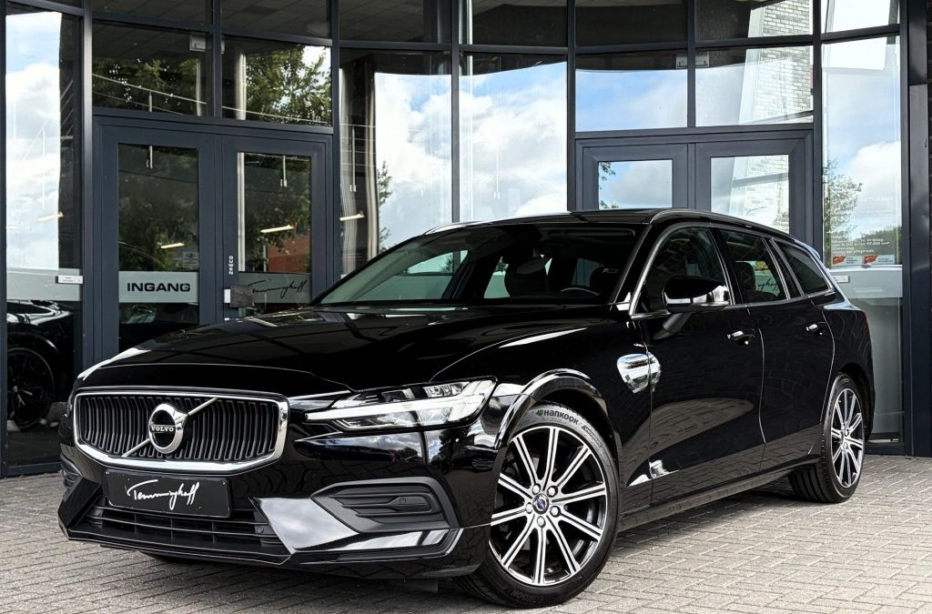 VOLVO V60 2.0 D3 – LEDER – PANO – TREKH. – ORG. NL.