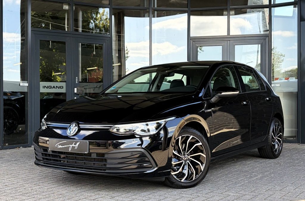 VOLKSWAGEN GOLF 1.5 TSI 5-DRS. – ORG. NL. – LED – STUURV – 17 INCH