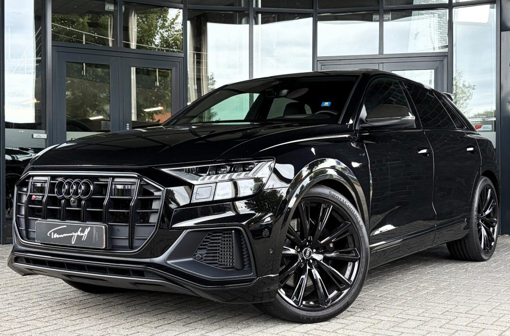 AUDI SQ8 4.0 TFSI Q. S-ZETELS – PANO – 23 INCH – TREKH.