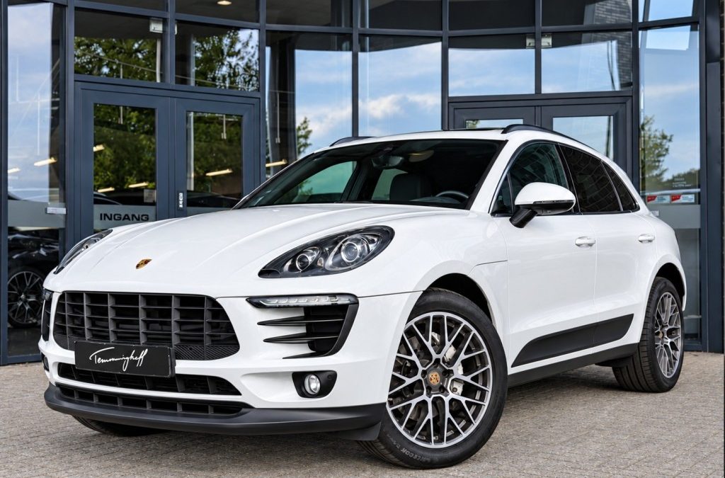 PORSCHE MACAN 3.0 D S – LUCHTV. – PANO – TREKH. – 20 INCH